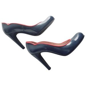 🎉HOST PICK! 🎉Marc by Marc Jacobs navy vtg pumps